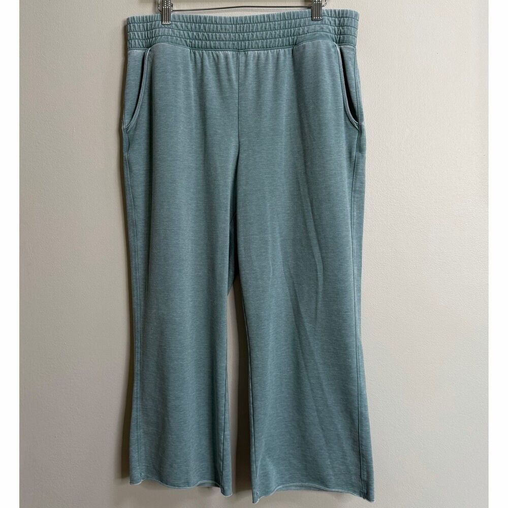 AnyBody Sagebrush Beach Wash French Terry Solid Cropped Pants Size Large